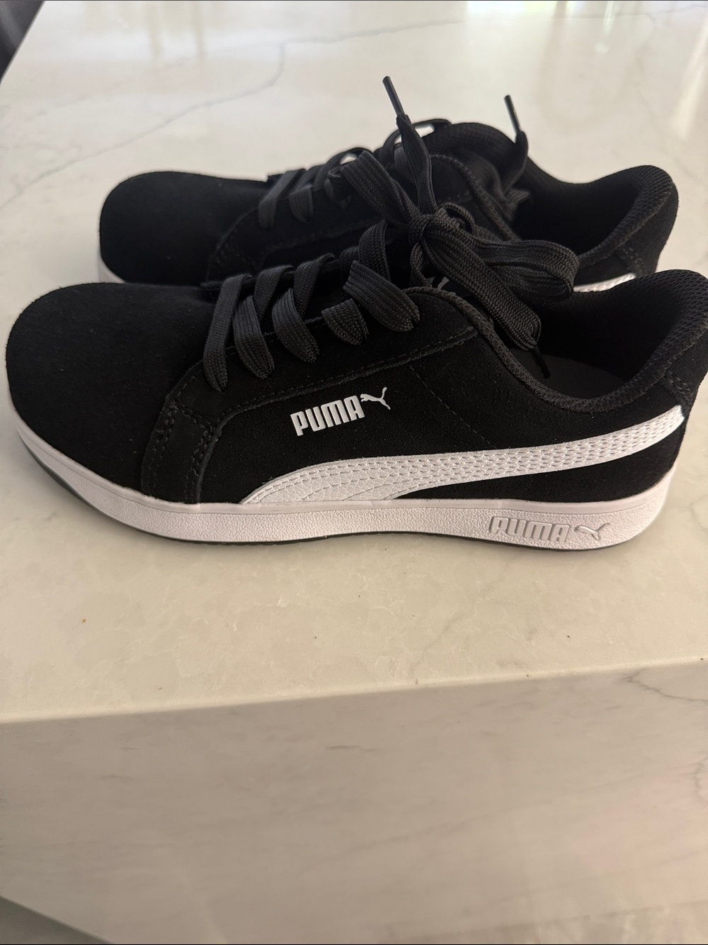 Puma Black & White Low-Top Casual Sneakers safety shoe